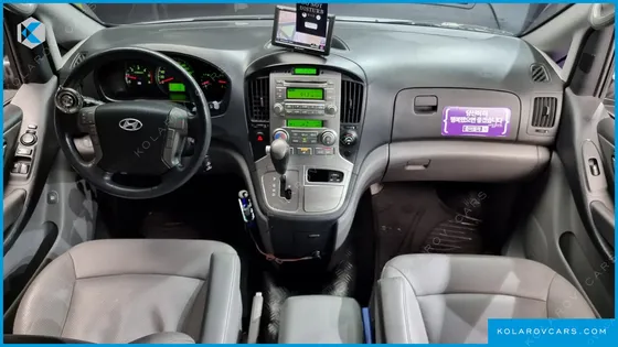 HYUNDAI STAREX 11-SEATER WAGON HVX