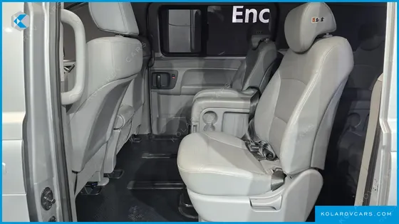 HYUNDAI STAREX 12-SEATER WAGON