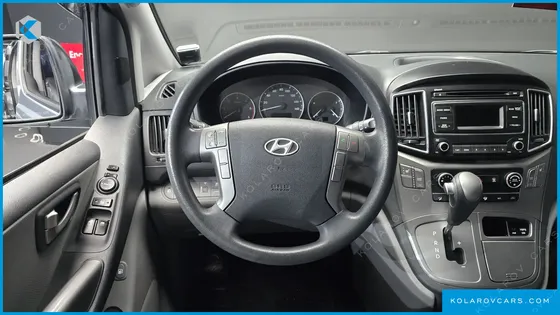HYUNDAI STAREX 12-SEATER WAGON
