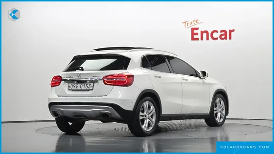 MERCEDES GLA-CLASS GLA200 D 4MATIC