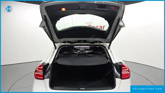 MERCEDES GLA-CLASS GLA200 D 4MATIC