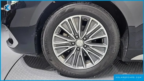HYUNDAI GRANDEUR EXCLUSIVE