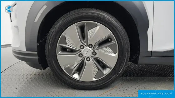HYUNDAI KONA PREMIUM