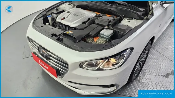 HYUNDAI GRANDEUR PREMIUM