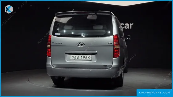 HYUNDAI STAREX 12-SEATER WAGON