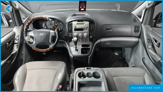 HYUNDAI STAREX 12-SEATER WAGON