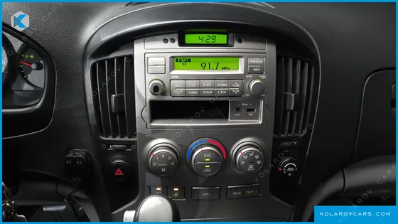 HYUNDAI STAREX 12-SEATER WAGON