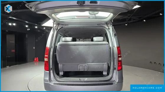 HYUNDAI STAREX 12-SEATER WAGON