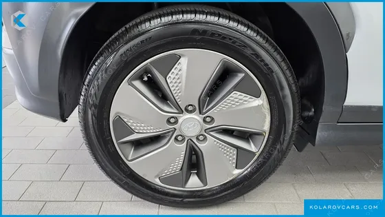HYUNDAI KONA PREMIUM