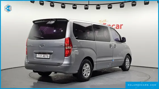 HYUNDAI STAREX 12-SEATER WAGON