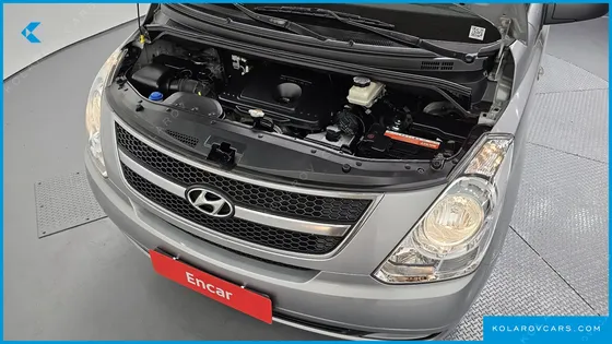 HYUNDAI STAREX 12-SEATER WAGON