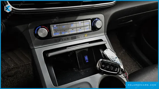 HYUNDAI KONA MODREN
