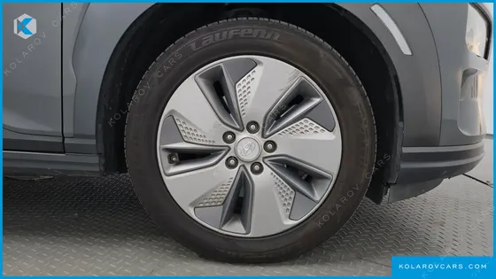 HYUNDAI KONA MODREN