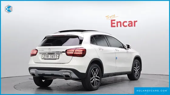 MERCEDES GLA-CLASS GLA220 PREMIUM