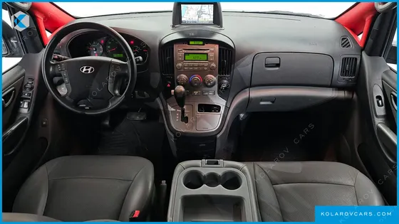 HYUNDAI STAREX 12-SEATER WAGON