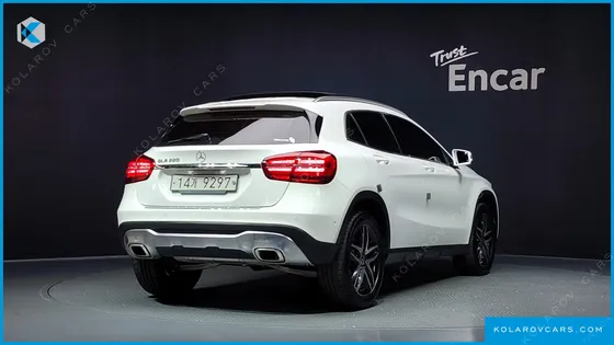 MERCEDES GLA-CLASS GLA220 PREMIUM