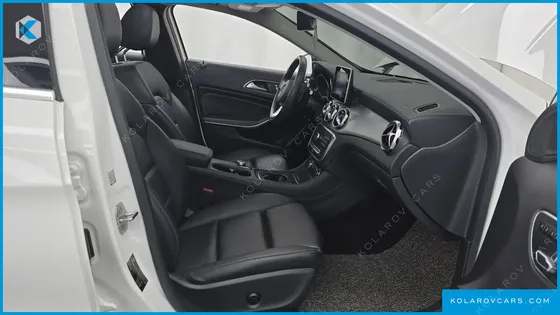 MERCEDES GLA-CLASS GLA220 PREMIUM