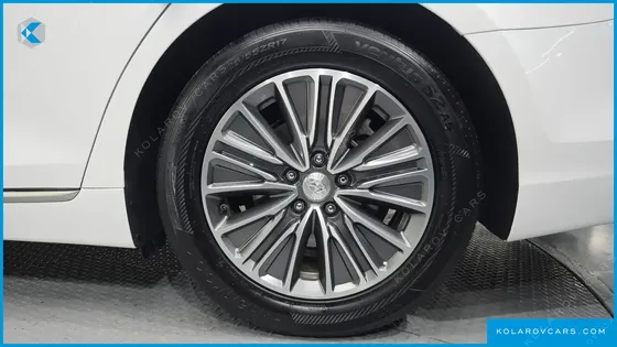 HYUNDAI GRANDEUR EXCLUSIVE
