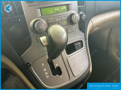 HYUNDAI STAREX 11-SEATER WAGON HVX