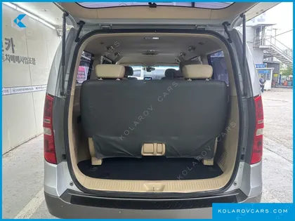 HYUNDAI STAREX 11-SEATER WAGON HVX