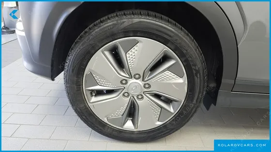 HYUNDAI KONA MODREN