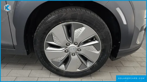 HYUNDAI KONA MODREN