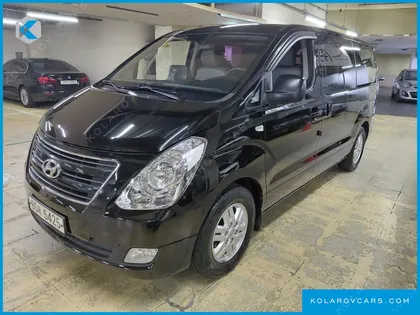 HYUNDAI STAREX 5-SEATER VAN