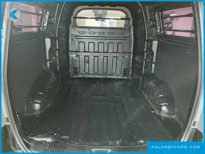HYUNDAI STAREX 5-SEATER VAN