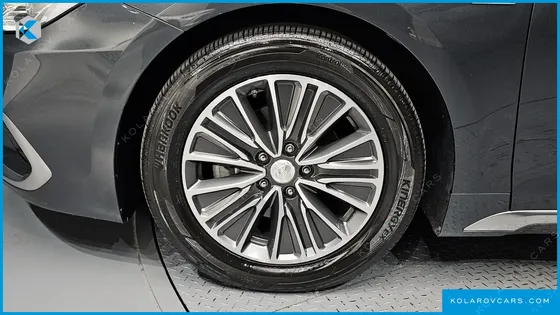 HYUNDAI GRANDEUR EXCLUSIVE