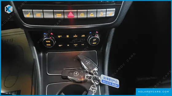 MERCEDES GLA-CLASS GLA250 4MATIC