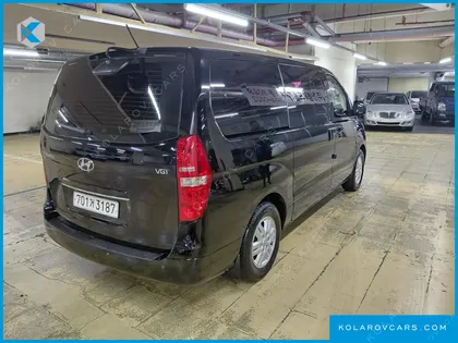 HYUNDAI STAREX 12-SEATER WAGON