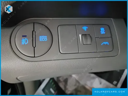 HYUNDAI STAREX 12-SEATER WAGON