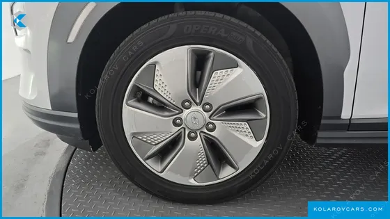 HYUNDAI KONA PREMIUM