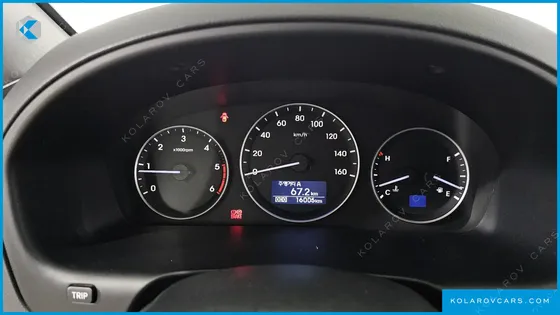 HYUNDAI STAREX 12-SEATER WAGON