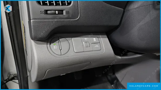 HYUNDAI STAREX 12-SEATER WAGON
