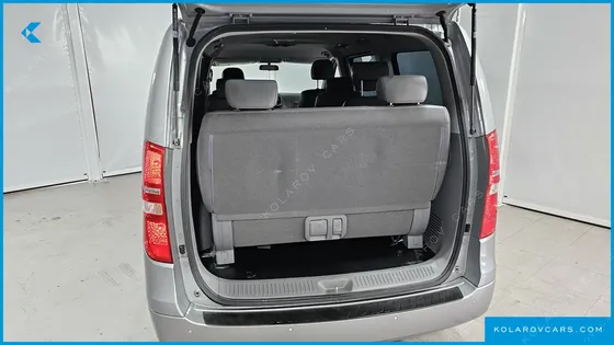 HYUNDAI STAREX 12-SEATER WAGON