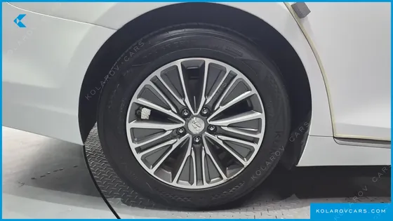 HYUNDAI GRANDEUR EXCLUSIVE