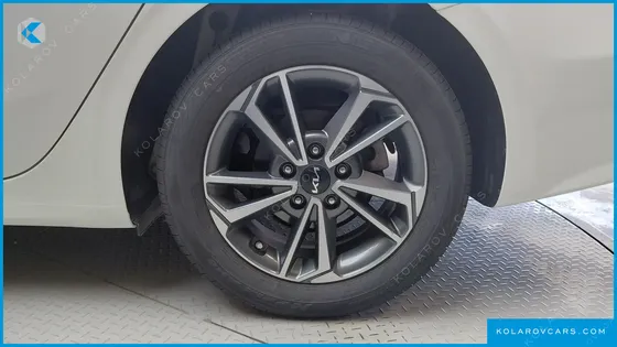 KIA K3 1.6