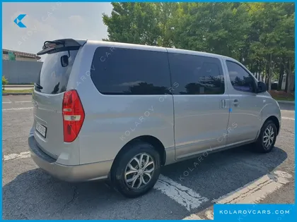 HYUNDAI STAREX 4WD 12-SEATER WAGON