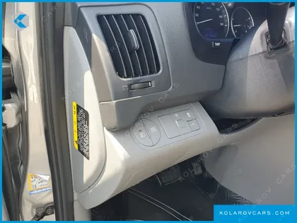 HYUNDAI STAREX 4WD 12-SEATER WAGON