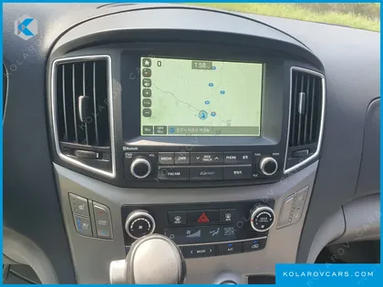 HYUNDAI STAREX 4WD 12-SEATER WAGON