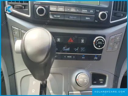 HYUNDAI STAREX 4WD 12-SEATER WAGON