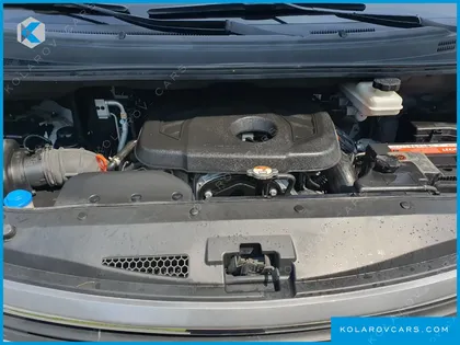 HYUNDAI STAREX 4WD 12-SEATER WAGON