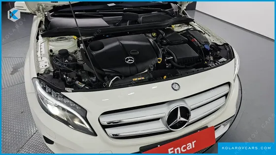 MERCEDES GLA-CLASS GLA200D 4MATIC ACTIVITY EDITION