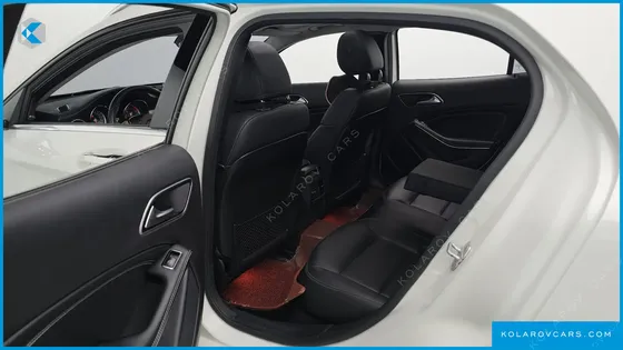 MERCEDES GLA-CLASS GLA200D 4MATIC ACTIVITY EDITION