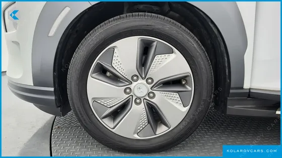 HYUNDAI KONA PREMIUM