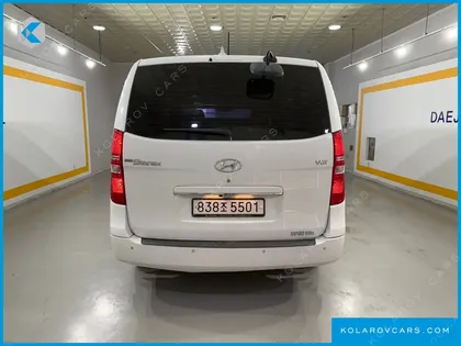 HYUNDAI STAREX 3-SEATER VAN