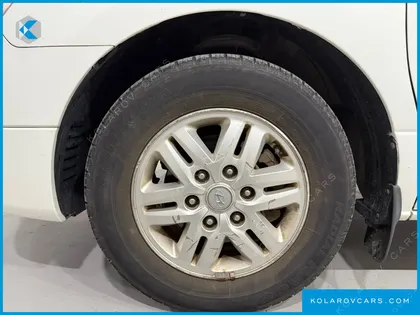 HYUNDAI STAREX 3-SEATER VAN