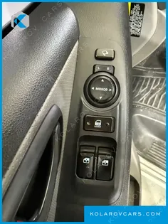 HYUNDAI STAREX 3-SEATER VAN