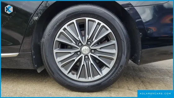 HYUNDAI GRANDEUR EXCLUSIVE